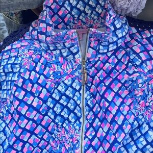 Lilly Pulitzer Pull Over Embroidered Sleeves UpF 50 Half-Zip pockets Size S